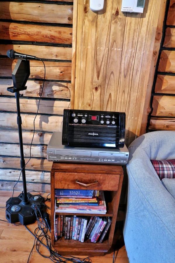 Cozy Log Cottage La Minerve Luaran gambar